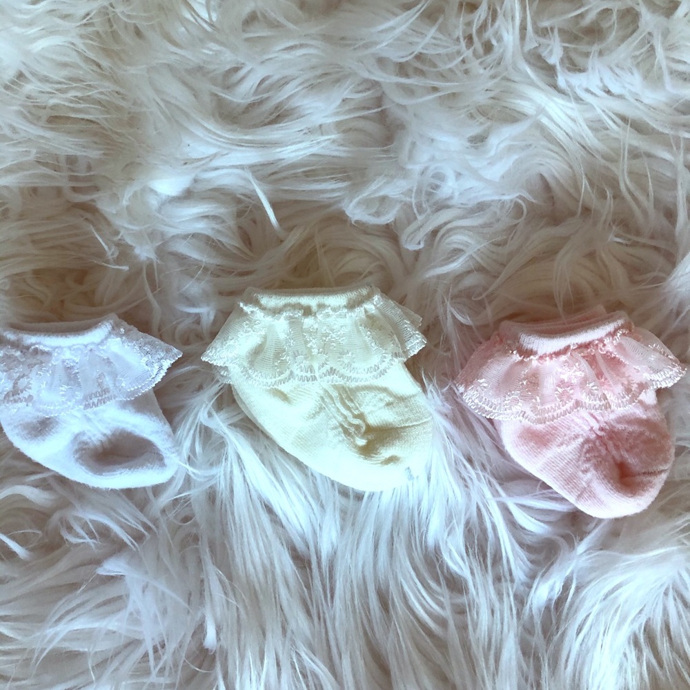 New born socks! 3 pairs